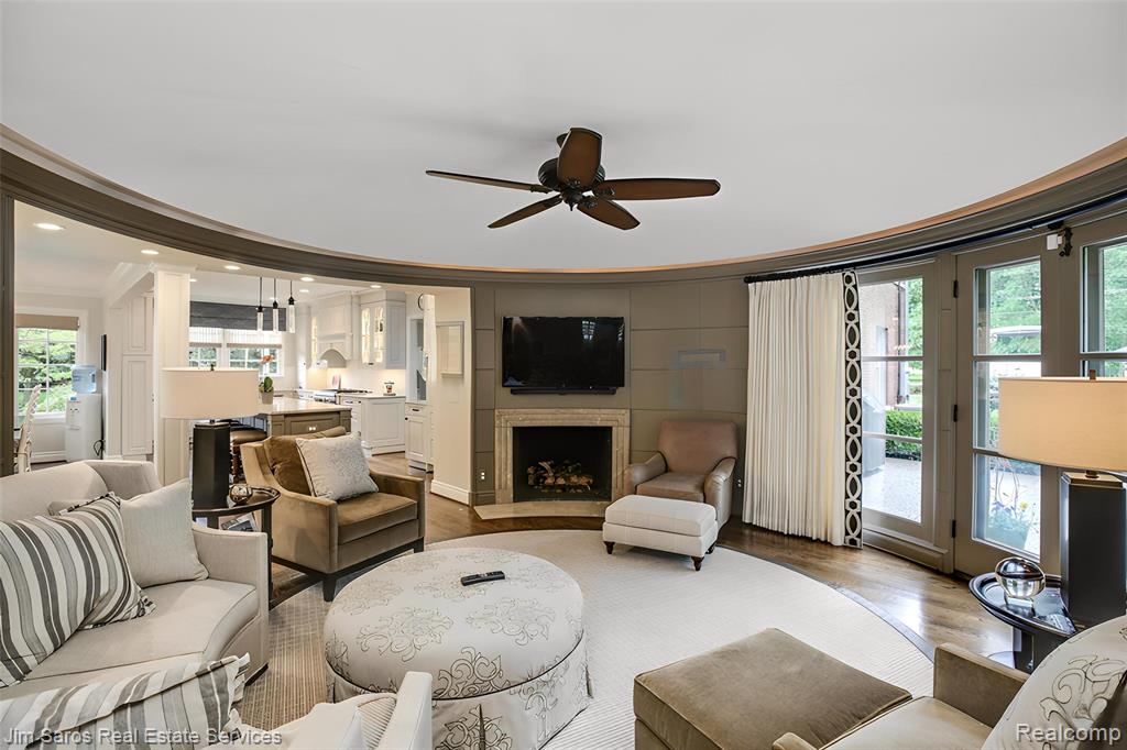 688 Balfour Street, Grosse Pointe Park, MI 48230 — Photo 15