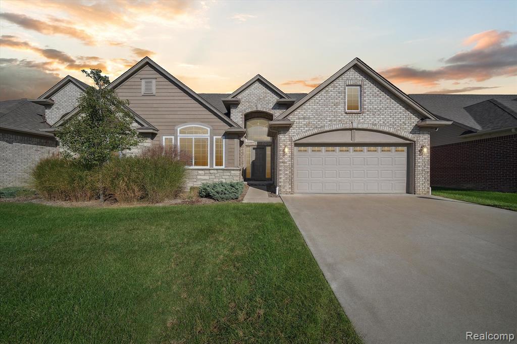 5121 HAWKSEYE Trace, Warren, MI 48092 — front exterior