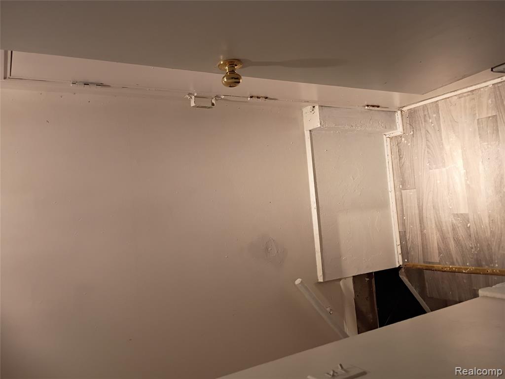 405 W Bundy Avenue, Flint, MI 48505 — Photo 14