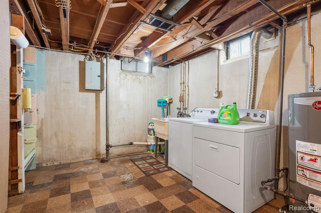 8531 BLACKBURN Drive, Westland, MI — Photo 17