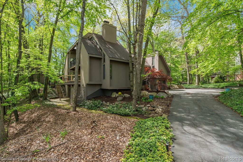 4943 CANYON OAKS Drive, Brighton, MI 48114 — Photo 57