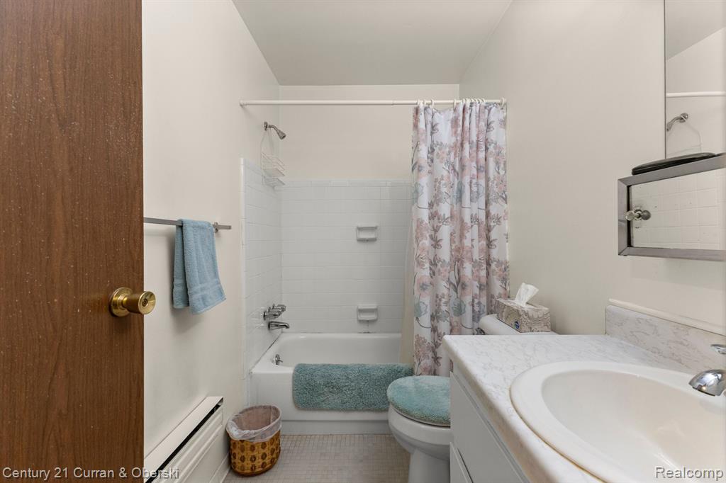 1852 COLONIAL VILLAGE Way, 3, Waterford, MI 48328 — Photo 20