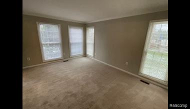 7411 MEADOWCREST, Orchard Lake Village, MI 48324 — Photo 11