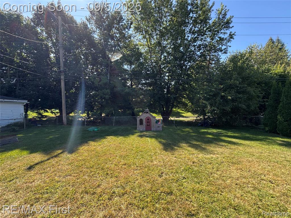 41047 Greenbrook Lane, Plymouth, MI 48170 — Photo 16