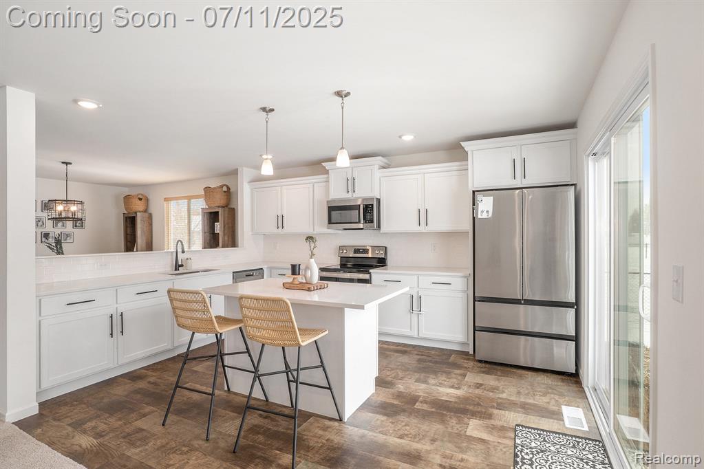 915 Village Drive, Davison, MI 48423 — Photo 3