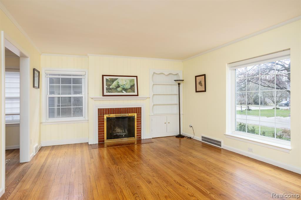 4 DUXBURY Lane, Dearborn, MI 48120 — Photo 6