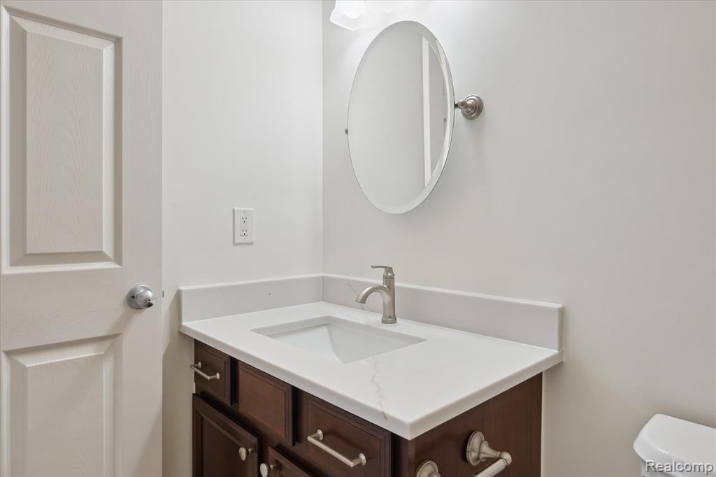 40837 Lenox Park Drive, Novi, MI 48377 — Photo 23