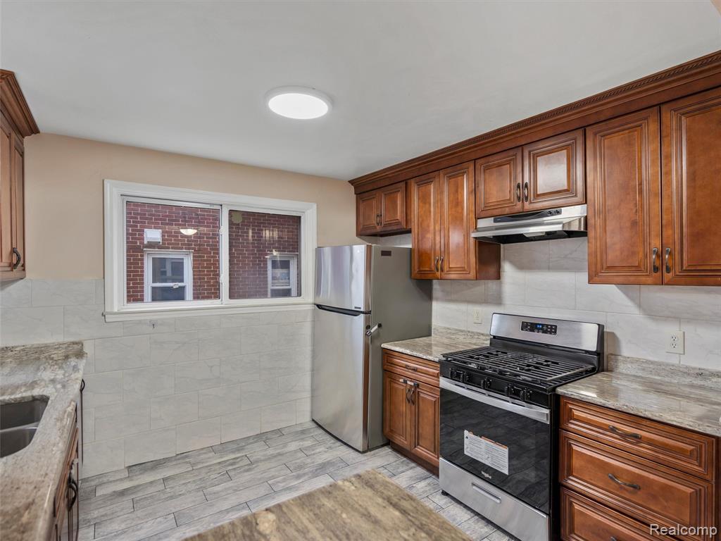 6010 HARTWELL Street, Dearborn, MI 48126 — Photo 8