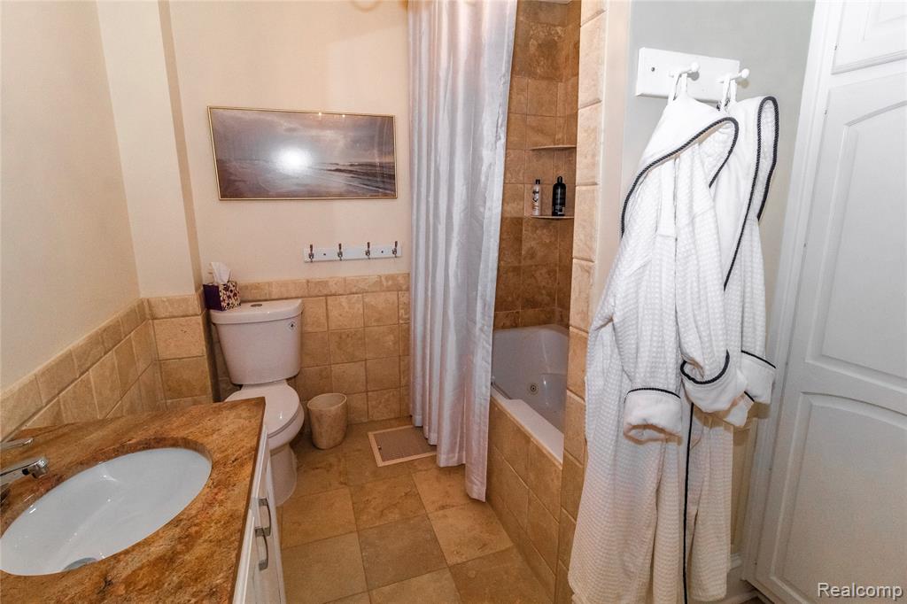 835 N Main Street, Lapeer, MI 48446 — Photo 12