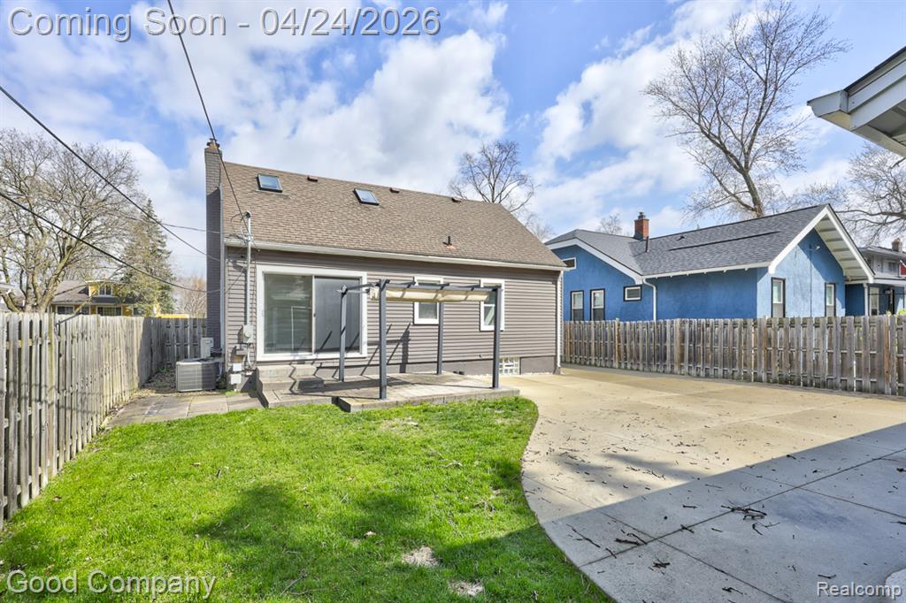 14 Kensington Boulevard, Pleasant Ridge, MI — Photo 46