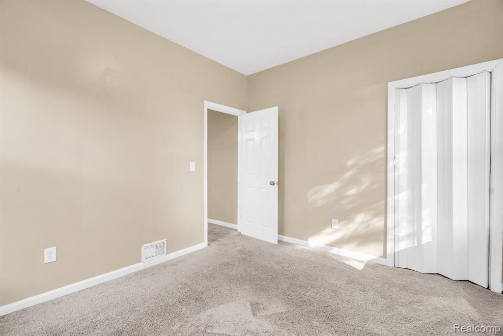 6423 Hazlett Street, Detroit, MI 48210 — Photo 19