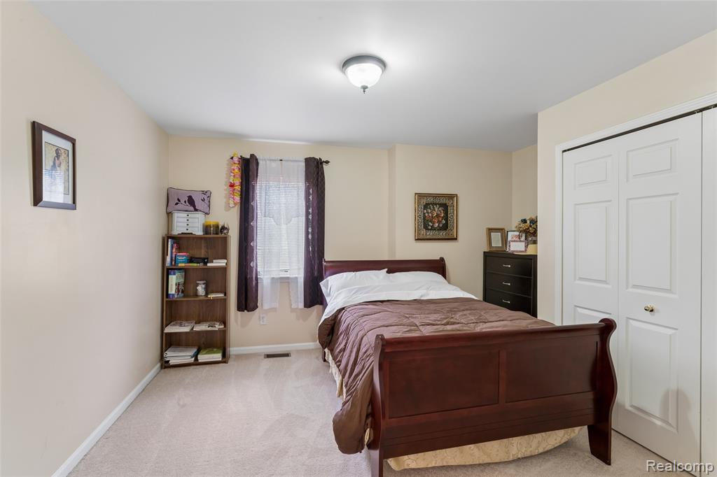 216 Tucker Street, Pontiac, MI 48341 — Photo 33