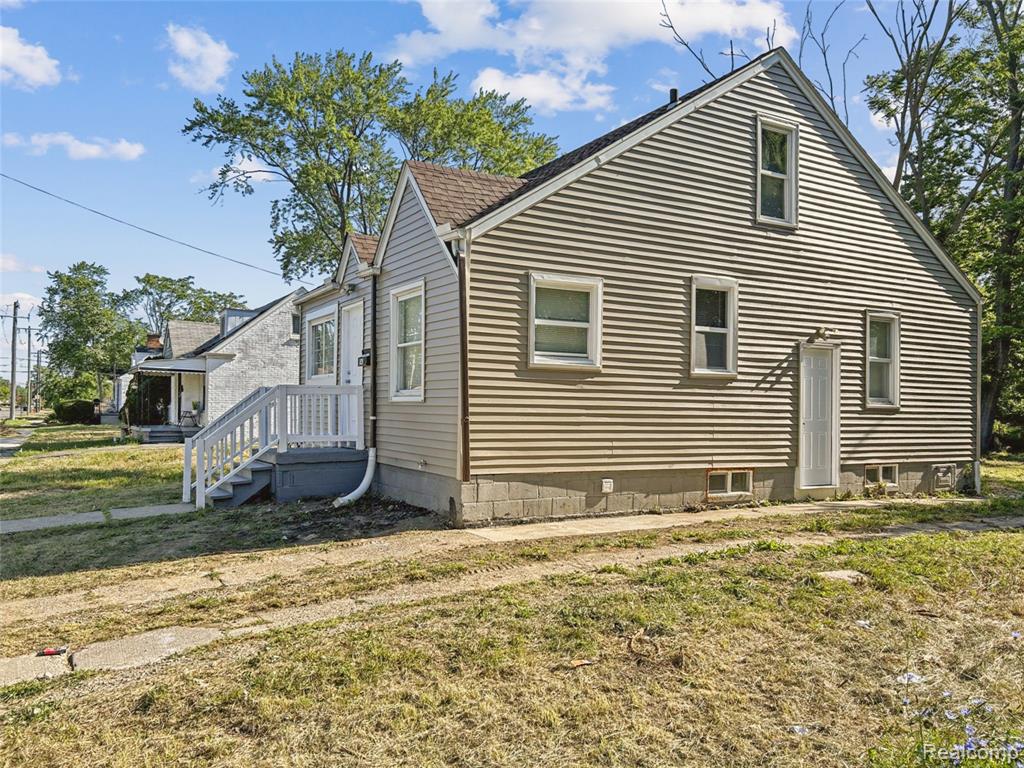 9342 Abington Avenue - Photo 4