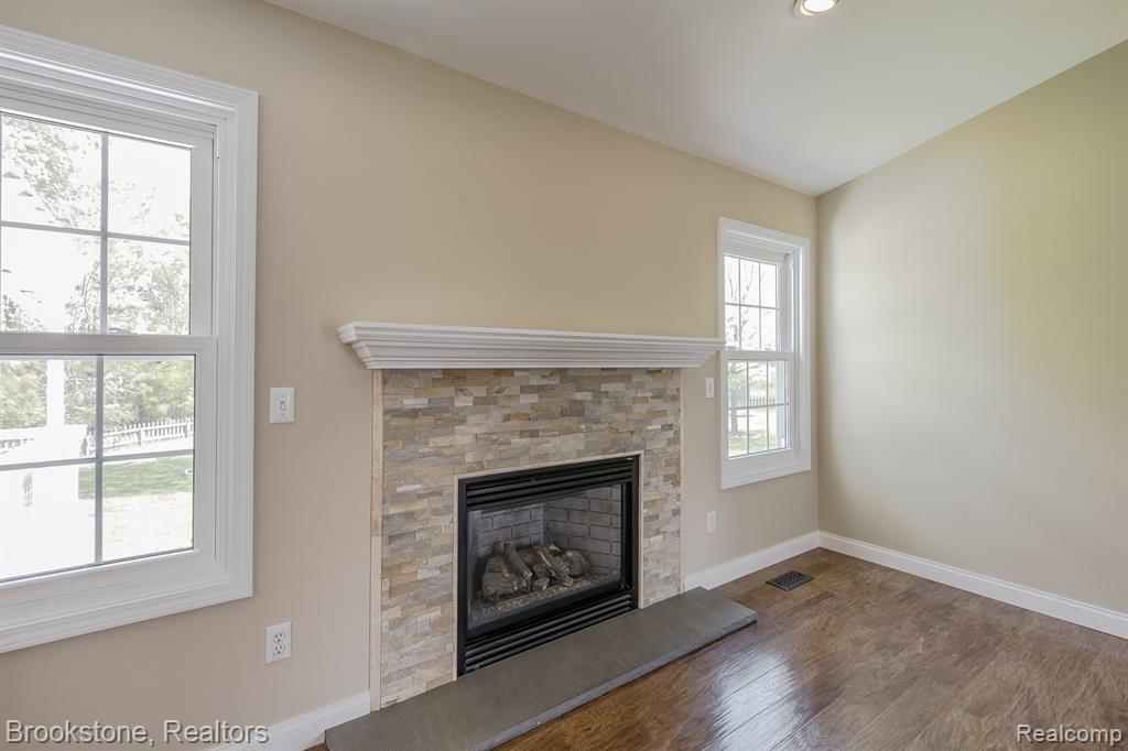 4289 Covey Lane, Grand Blanc, MI 48439 — Photo 12