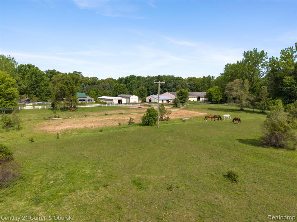 0000 7 Mile Seven Mile Rd, South Lyon, MI 48178 — Photo 22