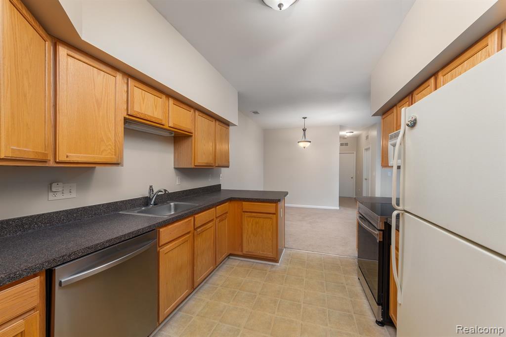 3446 Kneeland Circle, 28, Howell, MI 48843 — Photo 20