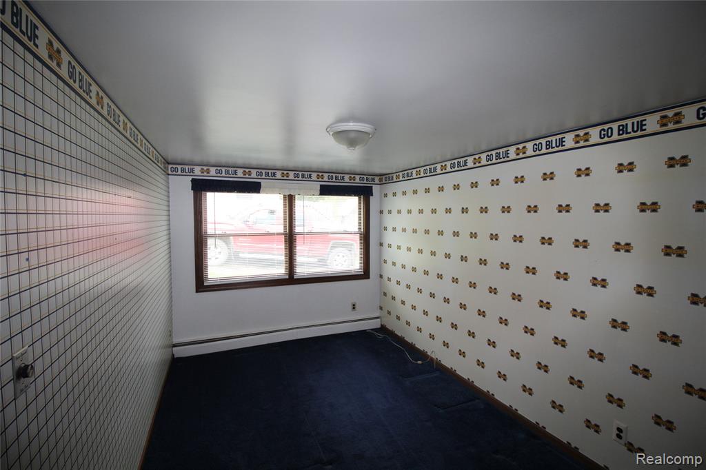 124 E Lafayette Street, Milford, MI 48381 — Photo 18