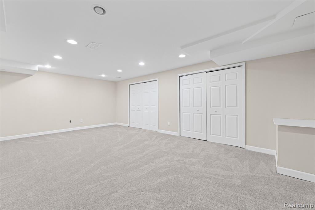 840 Cross Circle, Oxford, MI 48371 — Photo 38