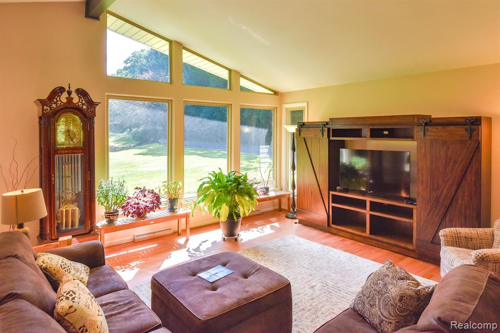 9245 PINE KNOB Road, Clarkston, MI 48348 — Photo 40