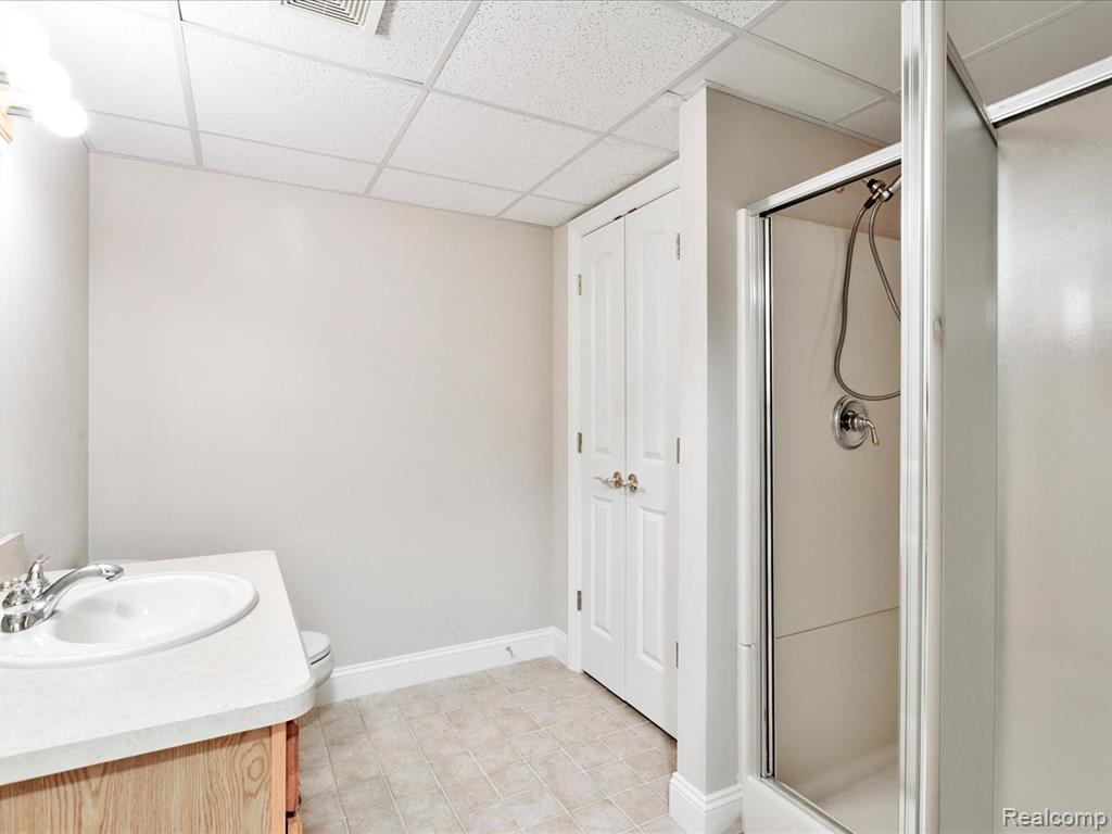 3084 Aberdeen Court, Port Huron, MI 48060 — Photo 33