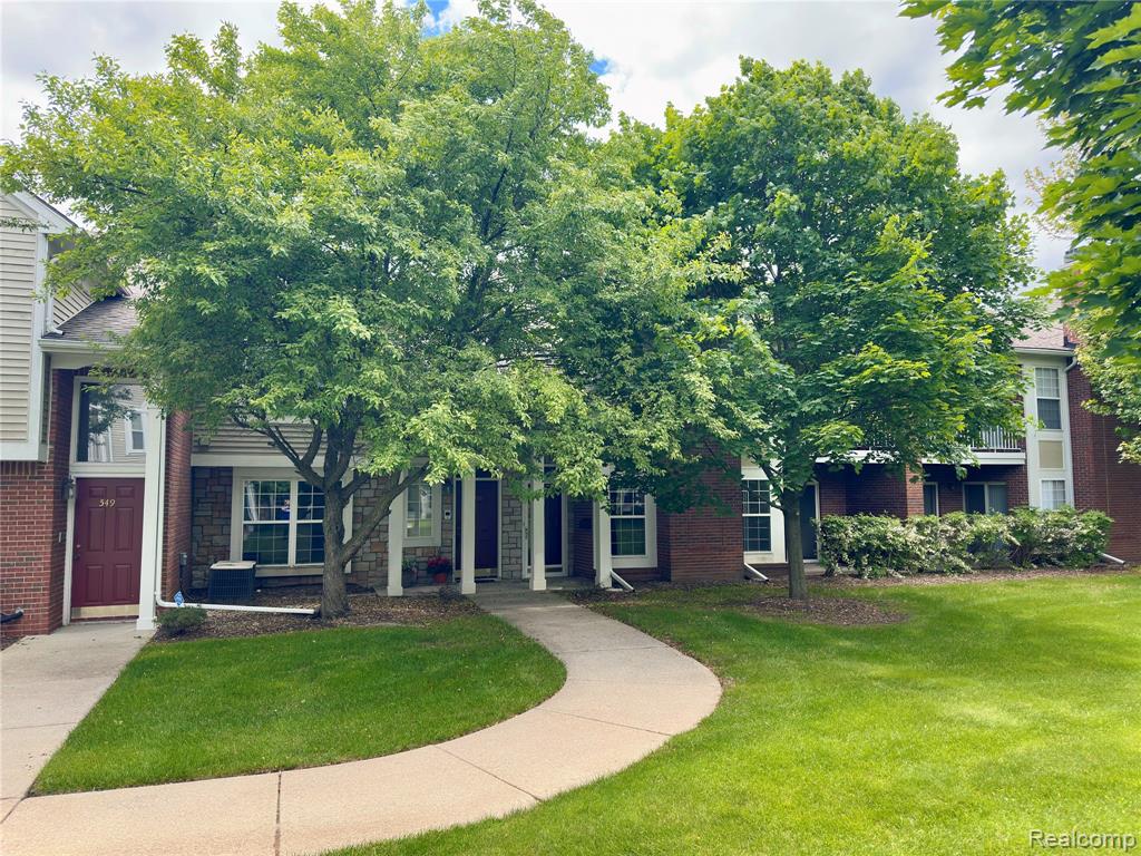 5484 Pine Aires Drive, Sterling Heights, MI 48314 — Photo 2