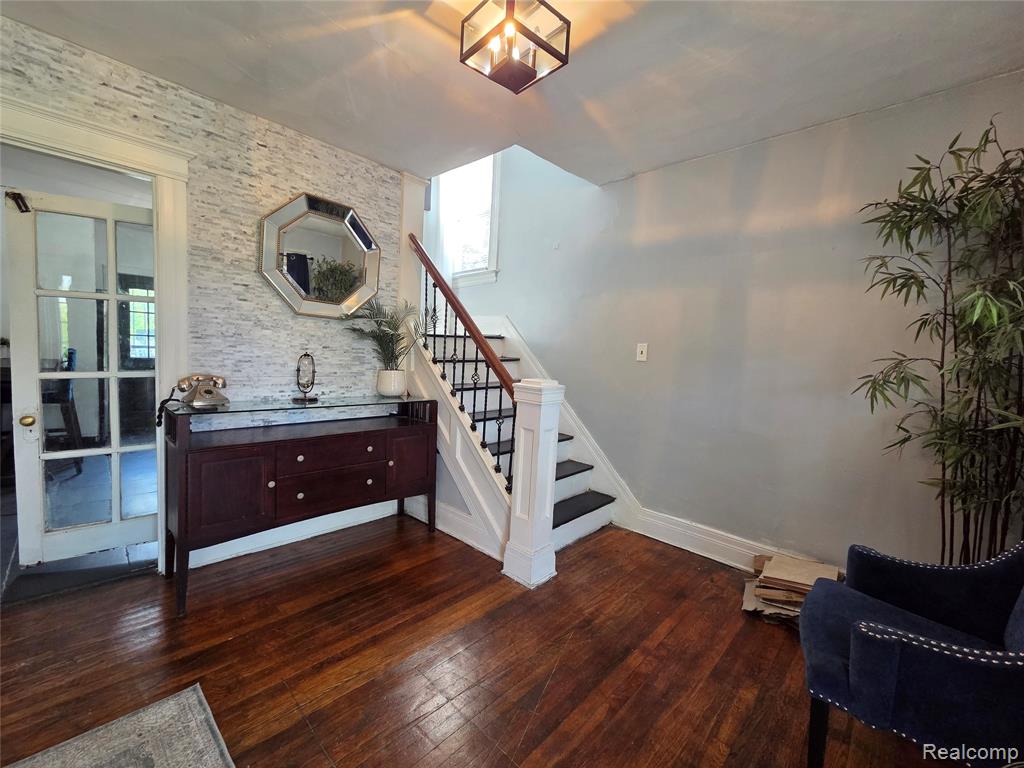 202 Connecticut Street, Highland Park, MI 48203 — Photo 5
