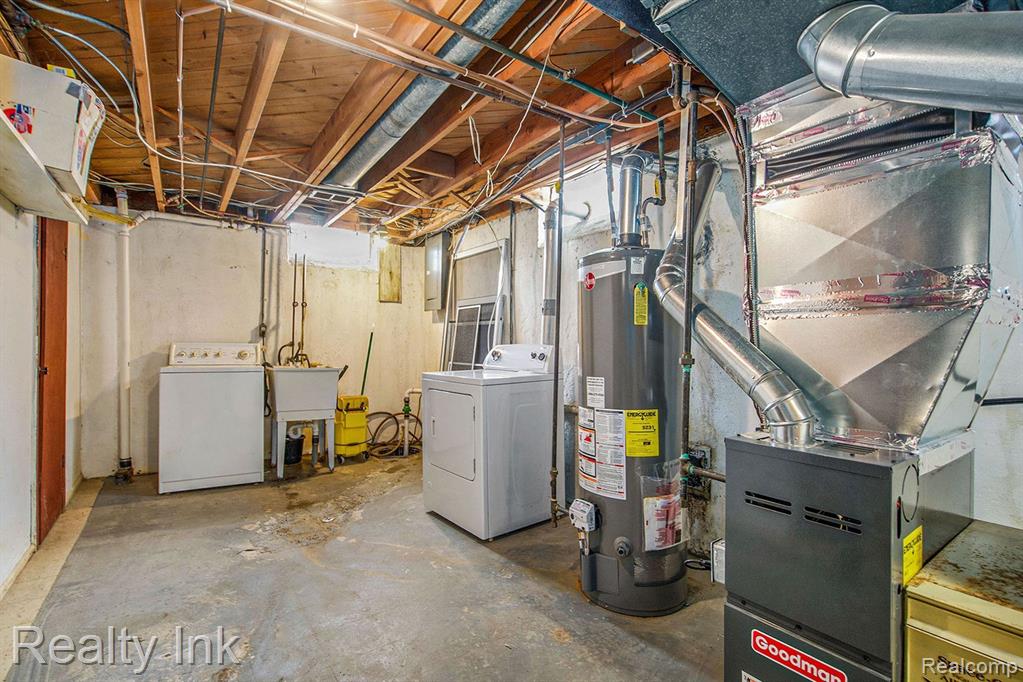 6647 SHARON Street, Garden City, MI — Photo 13