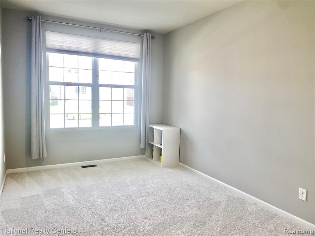 2835 Dillon Drive, Ann Arbor, MI 48105 — Photo 3