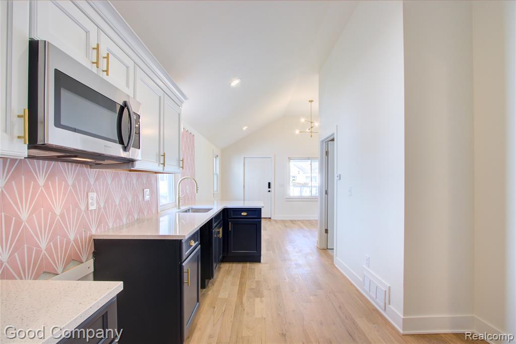 550 E Breckenridge Street, Ferndale, MI 48220 — Photo 17