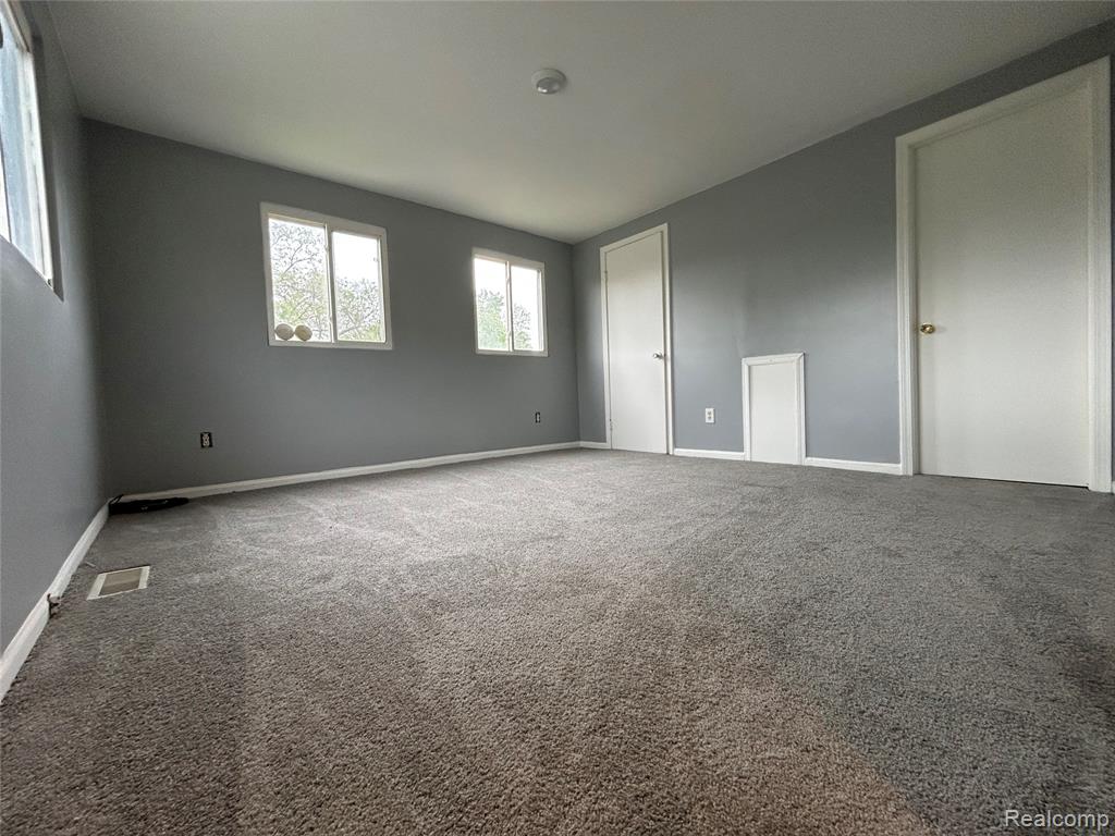 7004 Orchard Avenue, Warren, MI 48091 — Photo 43