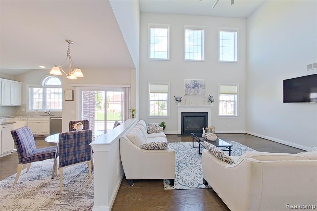 2441 BLACKWOOD, Canton, MI 48188 — Photo 11