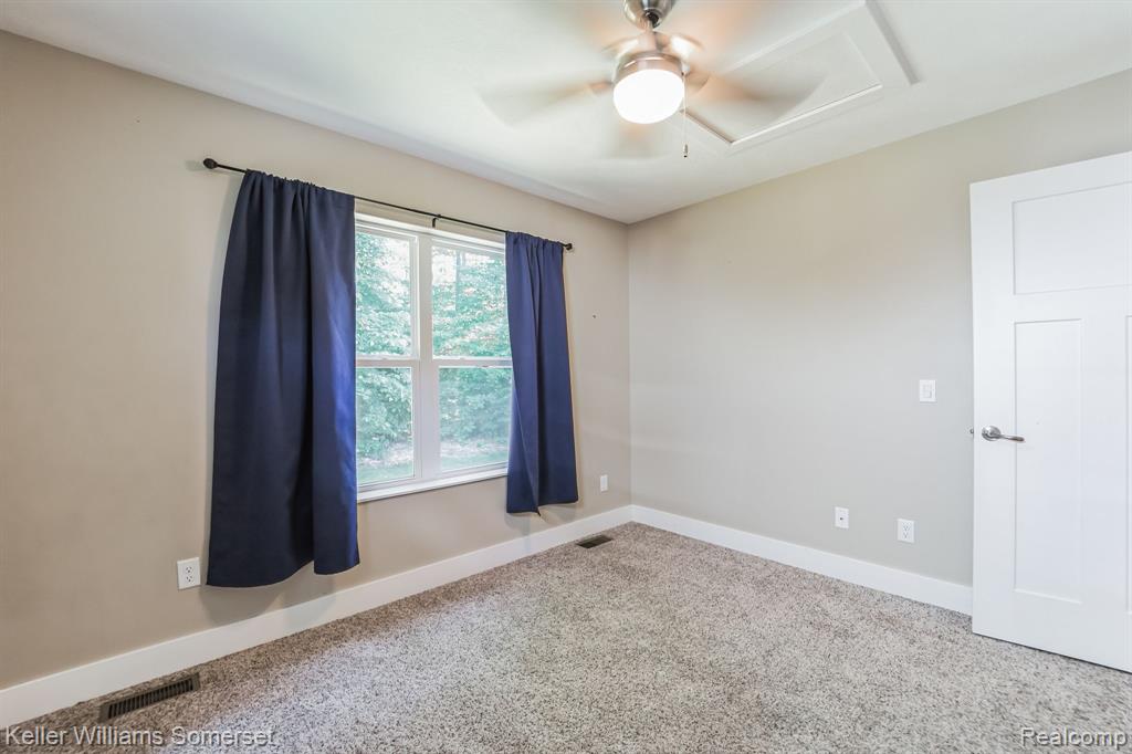 208 PARKVIEW Drive, Kingsley, MI 49649 — Photo 9