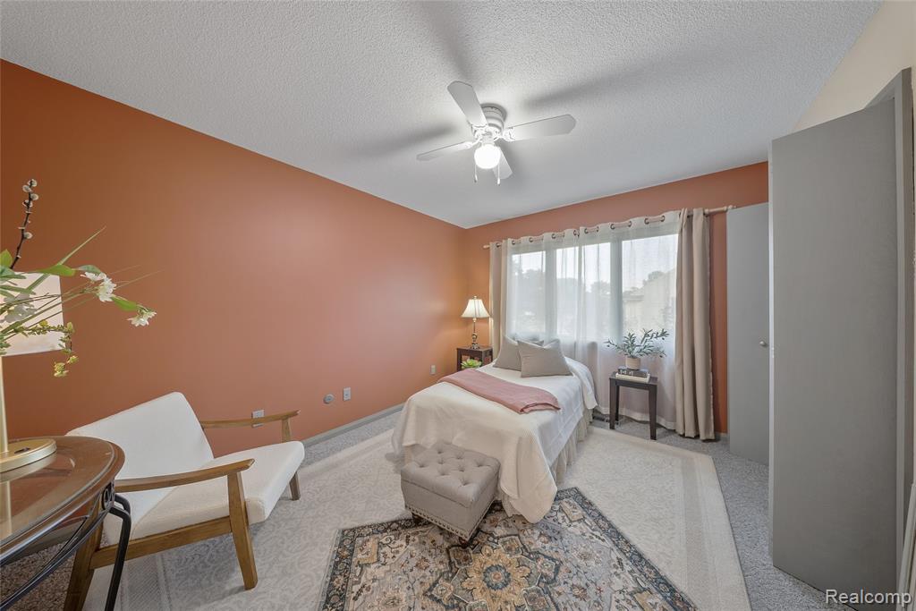 30500 Bayview Drive, Gibraltar, MI — Photo 20