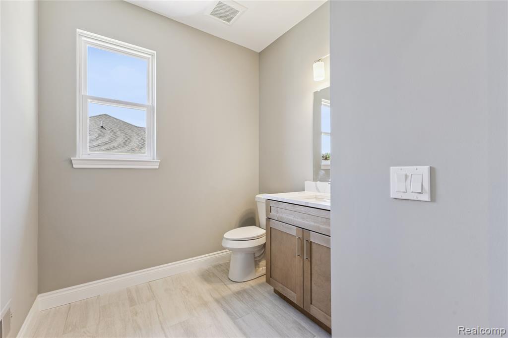 6429 Jamie Lane, Grand Blanc, MI 48439 — Photo 11