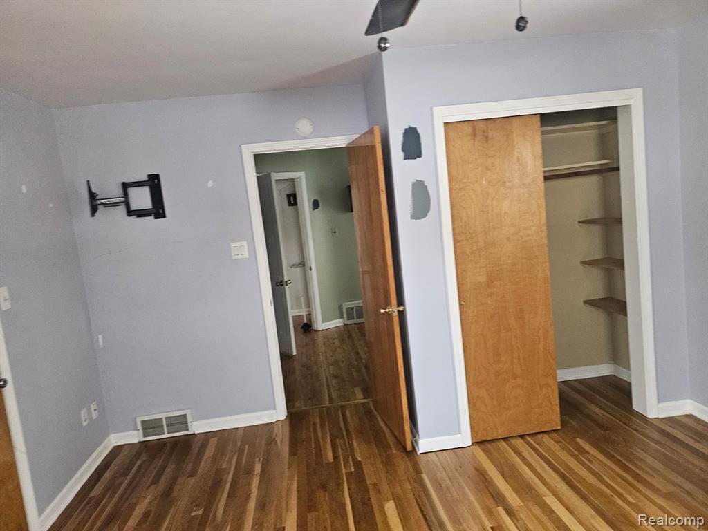 714 E 12 Mile Road, Royal Oak, MI 48073 — Photo 2