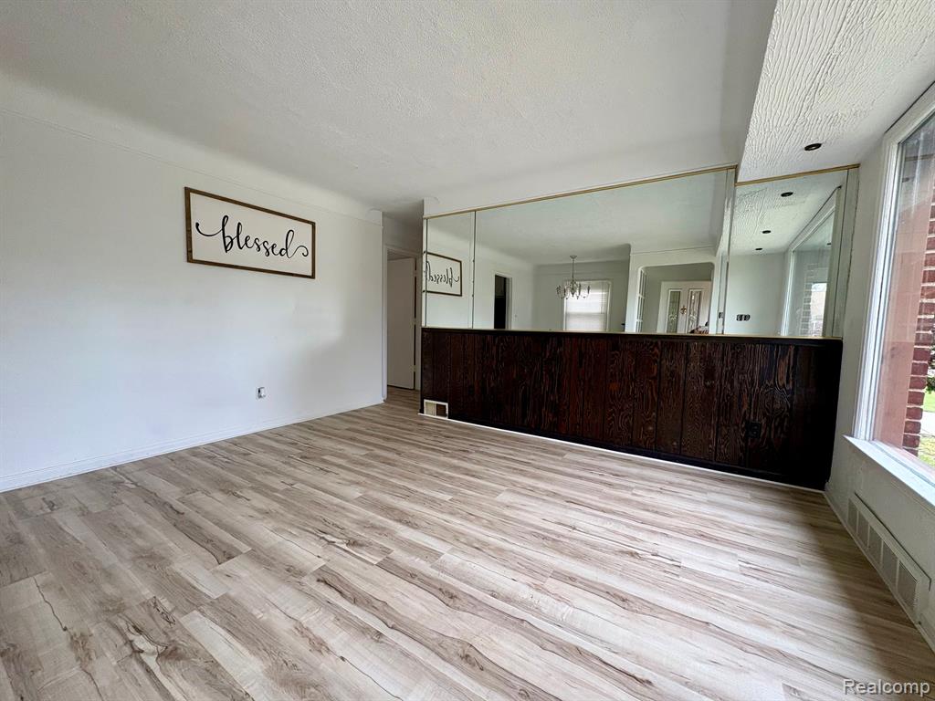 9988 STOUT Street, Detroit, MI 48228 — Photo 5