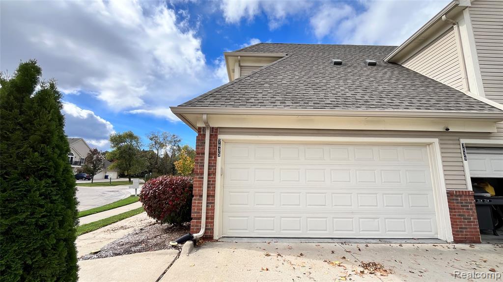 7635 Ambassador Drive, Shelby Twp, MI 48316 — Photo 8