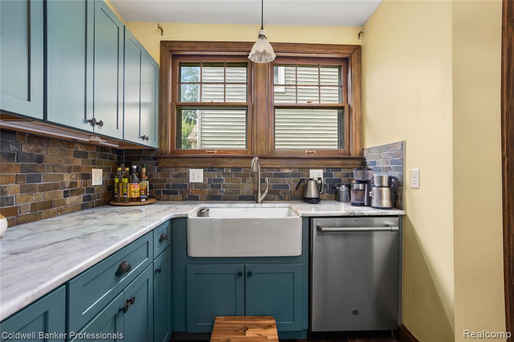 122 Linden Court, Ypsilanti, MI 48197 — Photo 11