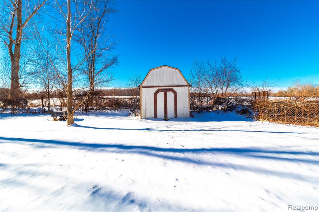 8353 Gale Road, Otisville, MI 48463 — Photo 25