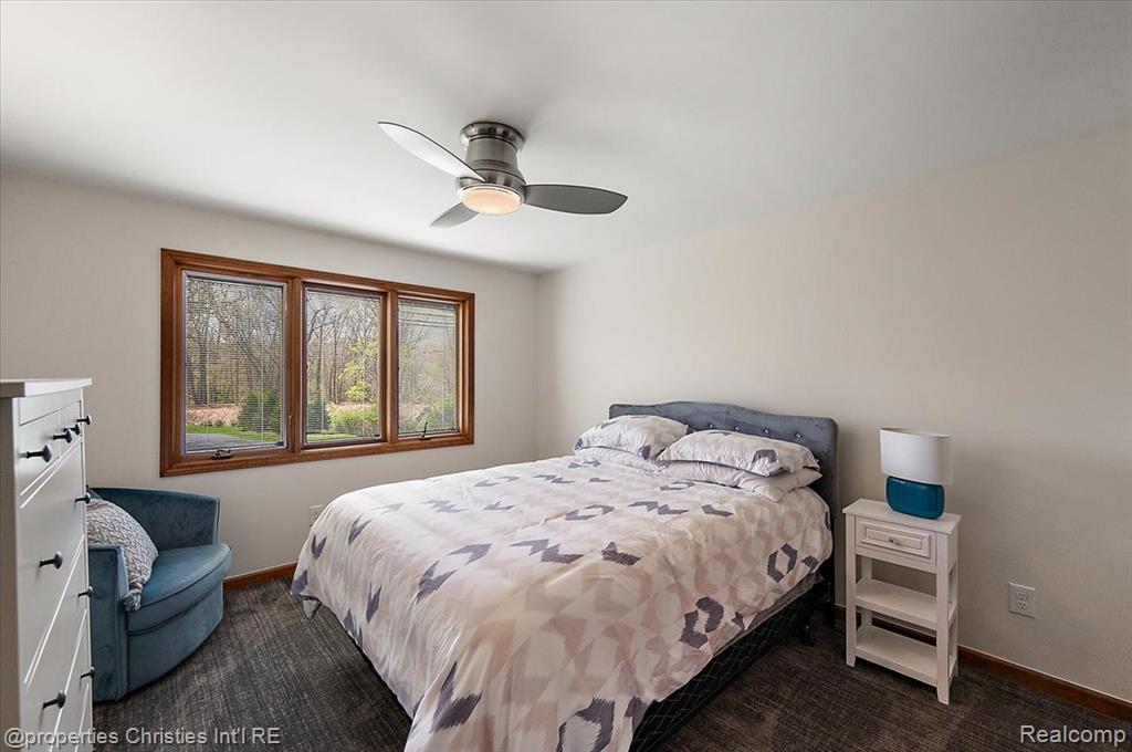 1071 Woodbridge Lane, Rochester, MI 48306 — Photo 35