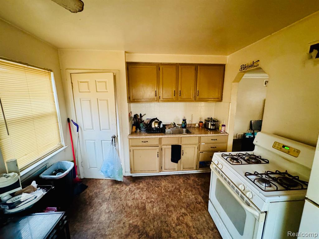 7260 TIMKEN Avenue, Warren, MI 48091 — Photo 12