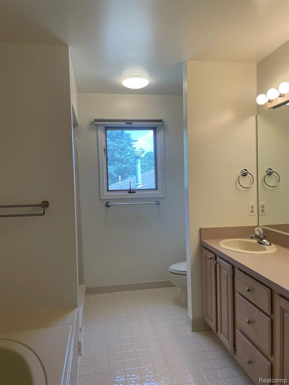 29494 Sylvan Lane, 6, Farmington Hills, MI 48334 — Photo 16