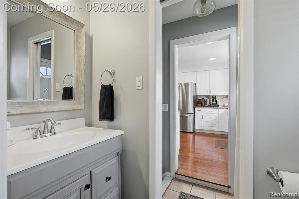 14338 Shadywood Drive, Plymouth, MI 48170 — Photo 20