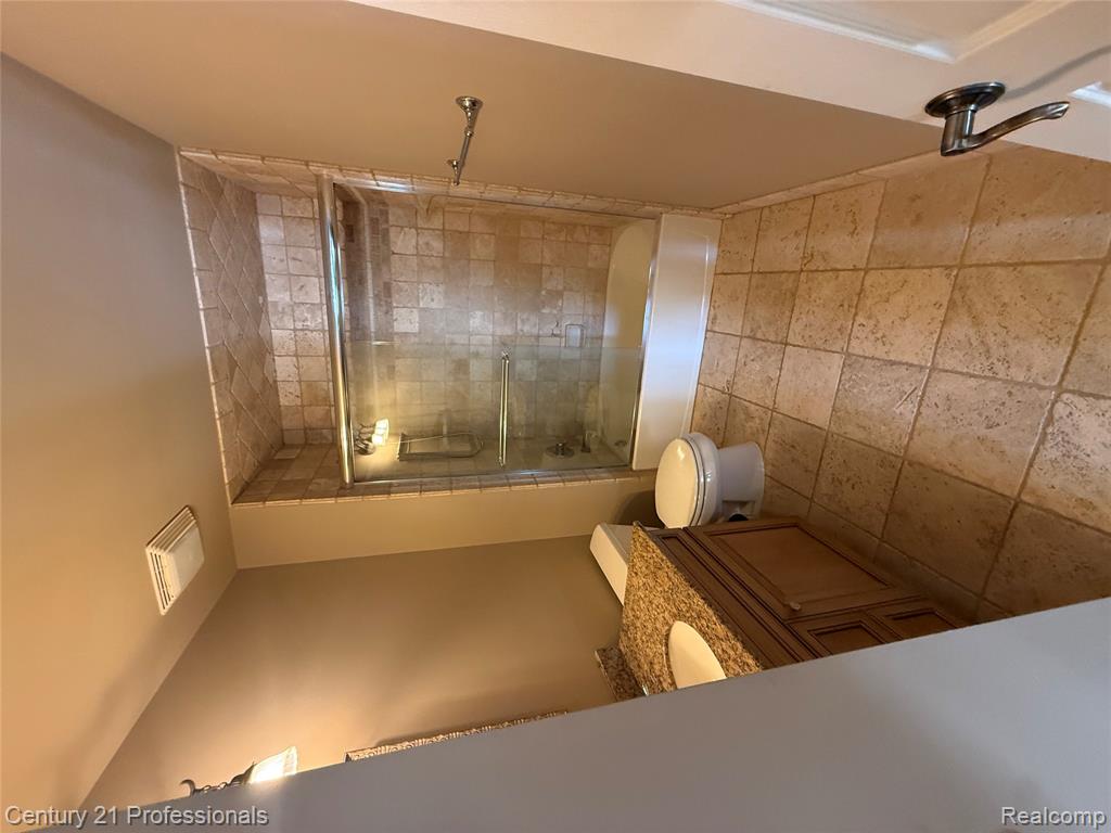 7717 Somerhill Lane, Clarkston, MI 48348 — Photo 40