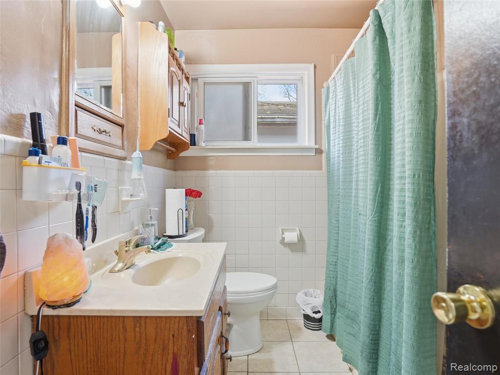 2112 Reo Avenue, Lincoln Park, MI 48146 — Photo 14