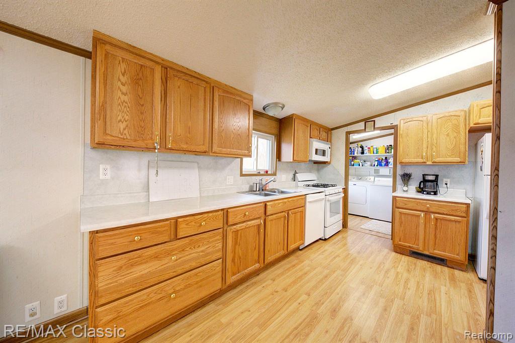 4626 WALTAN Road, Vassar, MI 48768 — Photo 24