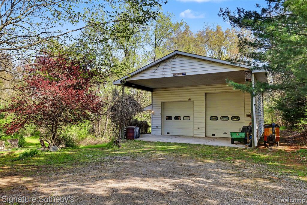 610 W Ellis Avenue, Belding, MI 48809 — Photo 4