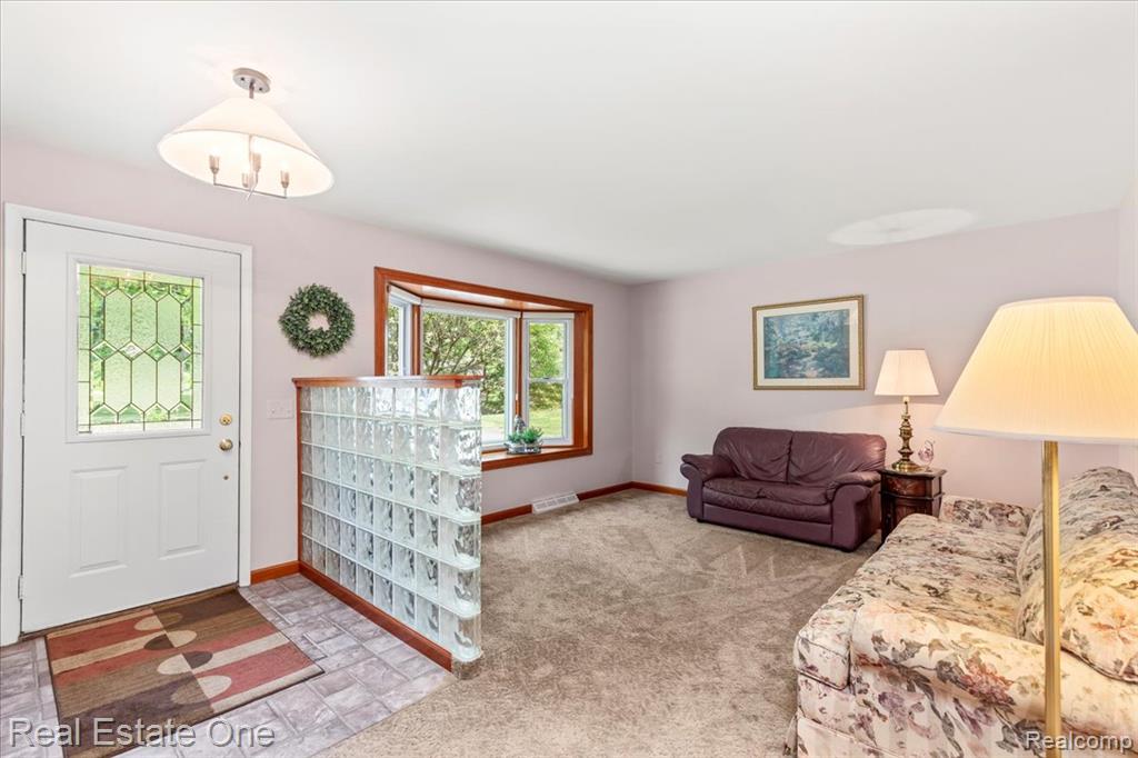 5900 Wellington Drive, Clarkston, MI — Photo 30
