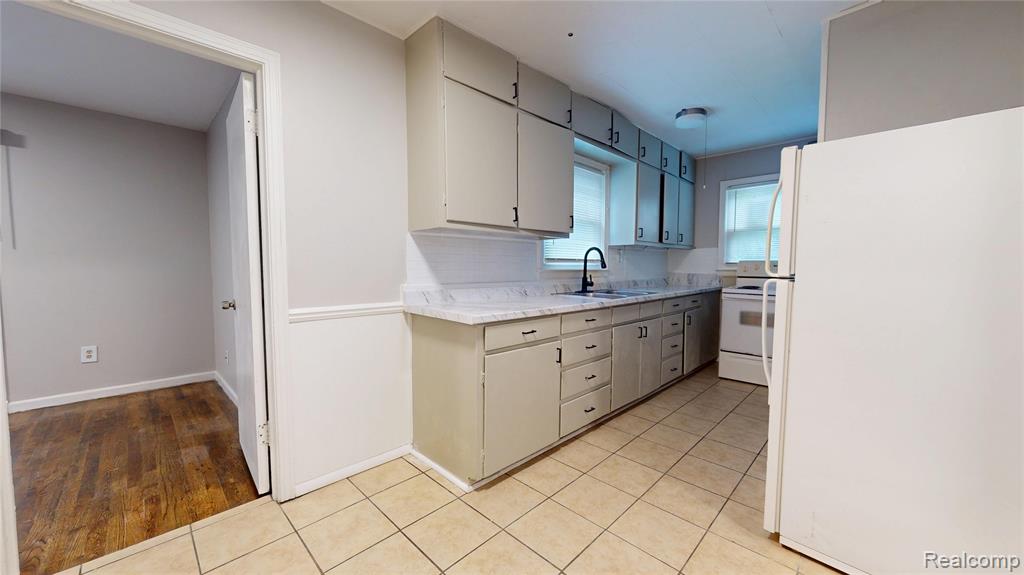 715 Kenilworth Avenue, Pontiac, MI 48340 — Photo 3