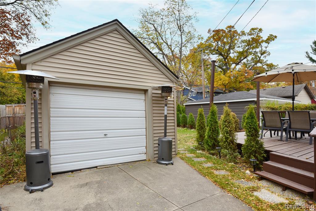 800 Maplegrove Avenue, Royal Oak, MI 48067 — Photo 39